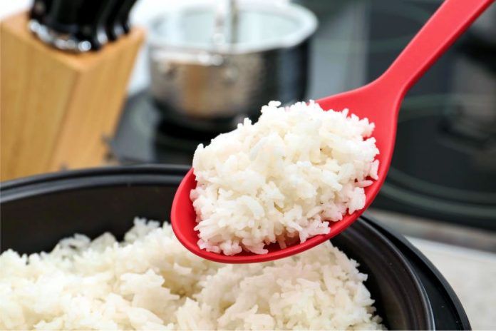 Esta nueva forma de cocinar arroz elimina el arsénico sin que se pierdan nutrientes, muestra un estudio