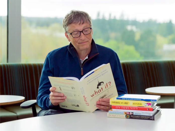 Las técnicas que Bill Gates usa para comprender y no olvidar sus lecturas