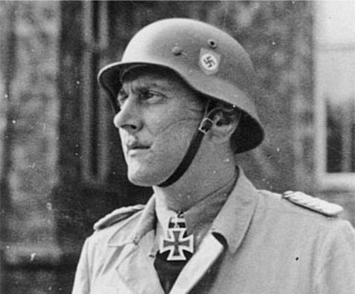 La historia de Caracortada, 'El hombre más peligroso de Europa' y uno de los oficiales nazis favoritos de Hitler
