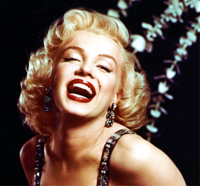 La Estrella De Cine Estadounidense Marilyn Monroe Pendientes 