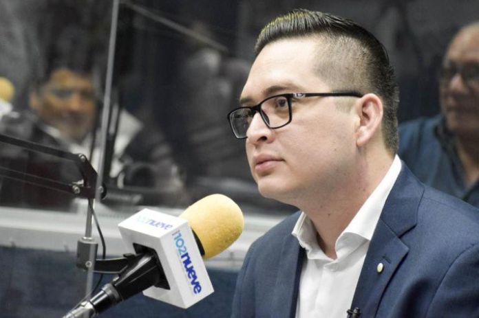 Diputado Carlos Hernández comparte su desempeño en el parlamento centroamericano