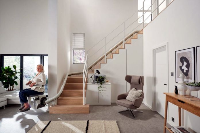 Elimina las barreras arquitectónicas de tu casa con una silla salvaescaleras