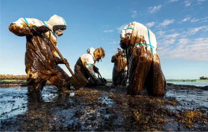 Devastadores derrames de petróleo