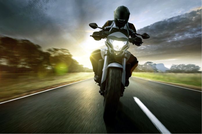 Las ventajas de ir en moto y por qué está en auge