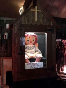 La inquietante historia real detrás de Annabelle, la muñeca poseída