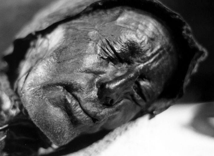 El enigma del hombre de Tollund, el cadáver de 2.400 Años con huellas dactilares intactas